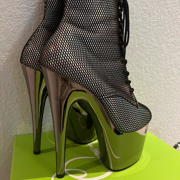 PLEASER Ankle boots Pole Dancing Shoes Chrome/Fishnet/Holographic Size 7 - Picture 11 of 14